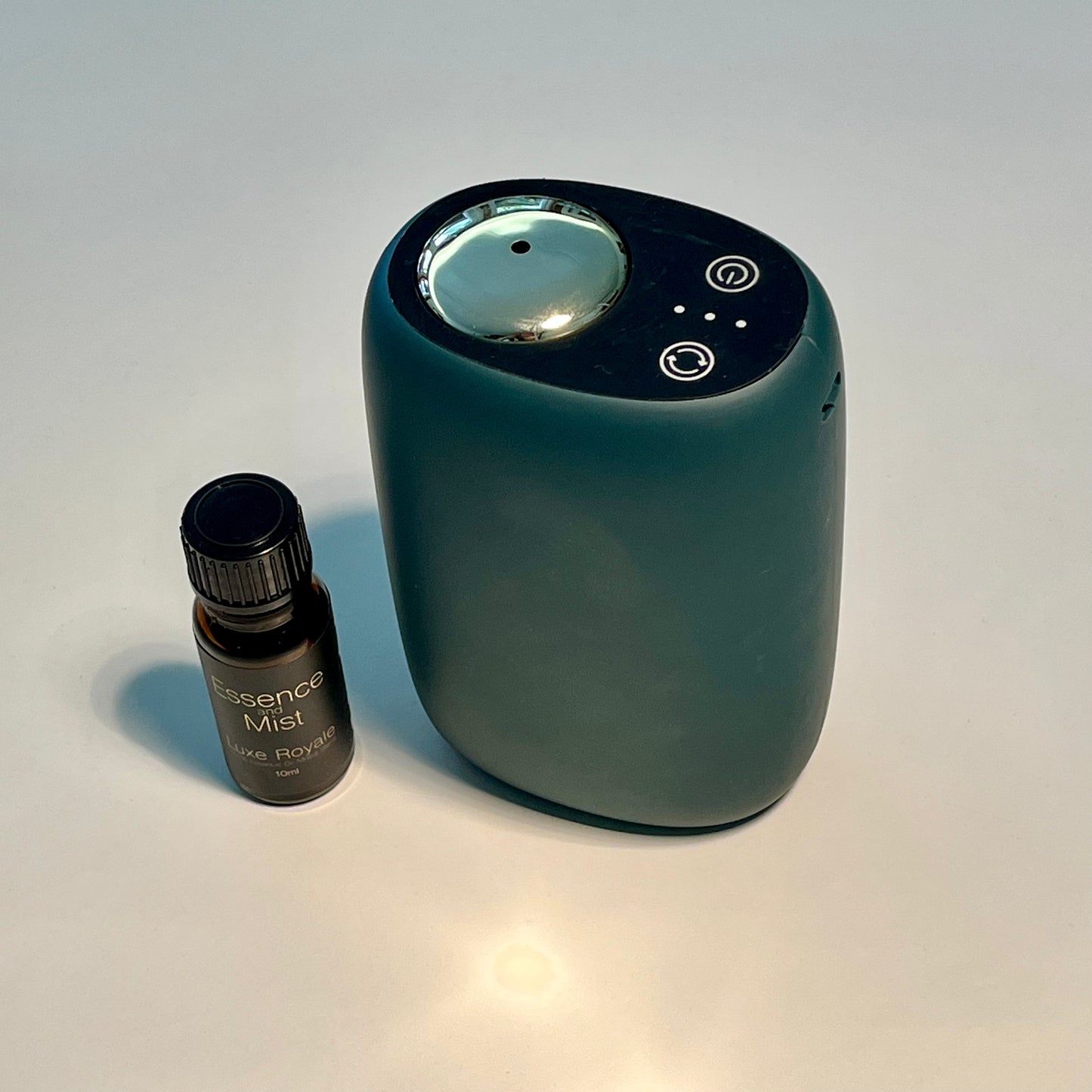 Essence Rechargeable Waterless Essential Oil Diffuser